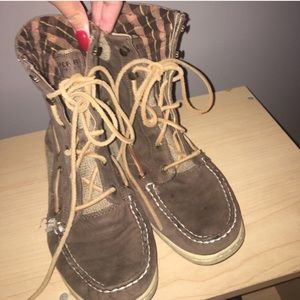 sperry boots for sale good condition